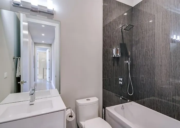 Hotel Stunning #2 - Downtown River North Chicago